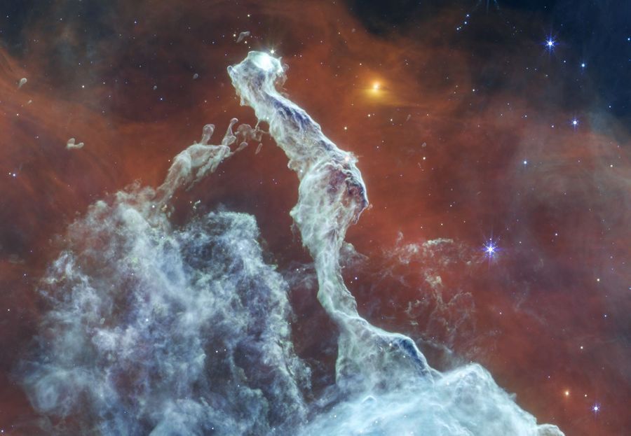 Srhljivo naključje pred nočjo čarovnic: NASA v vesolju odkrila mačjo glavo