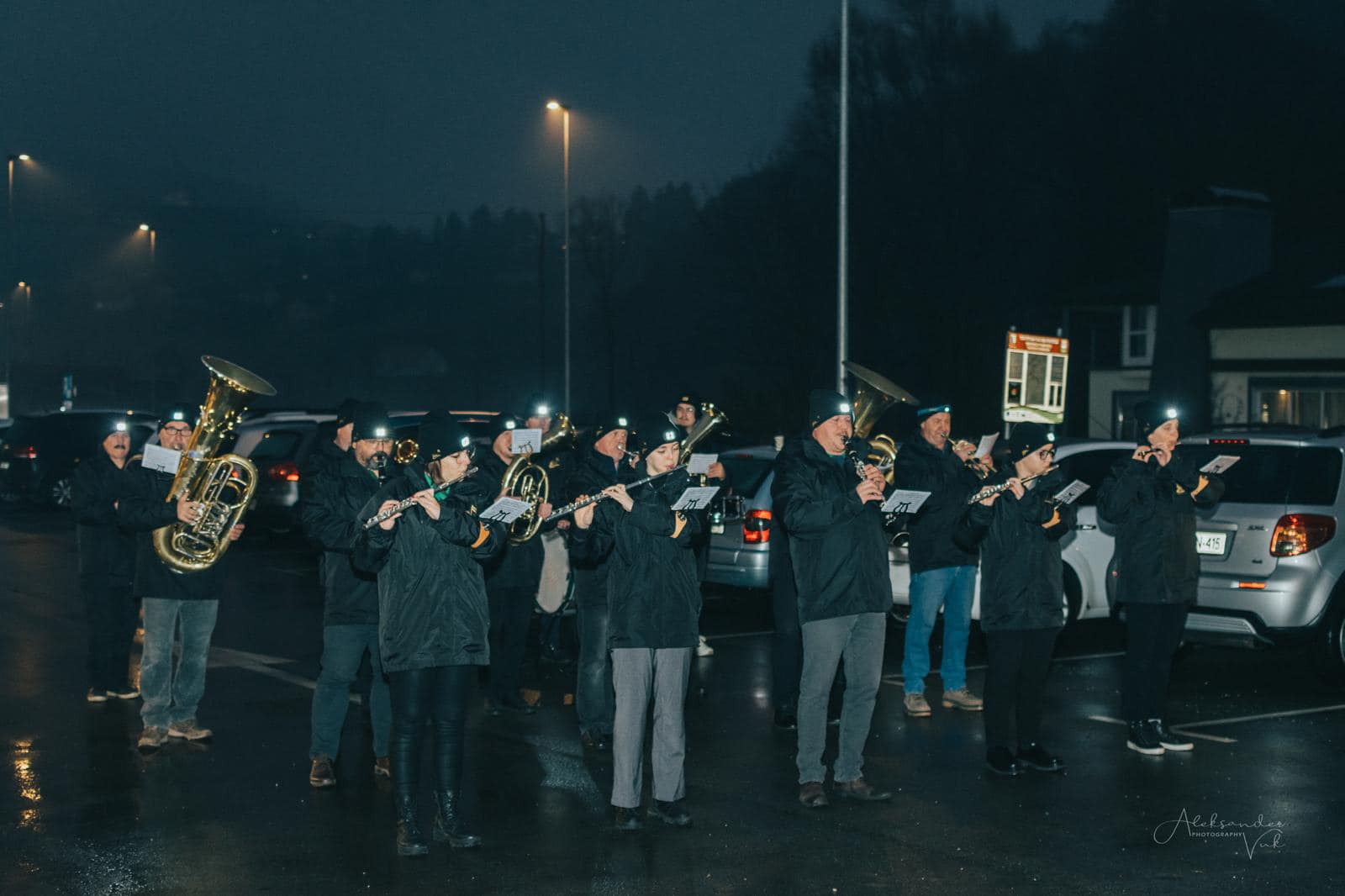 Advent v Kungoti: Začetek s Kungoško Pleh Muziko in pravljičnimi junaki