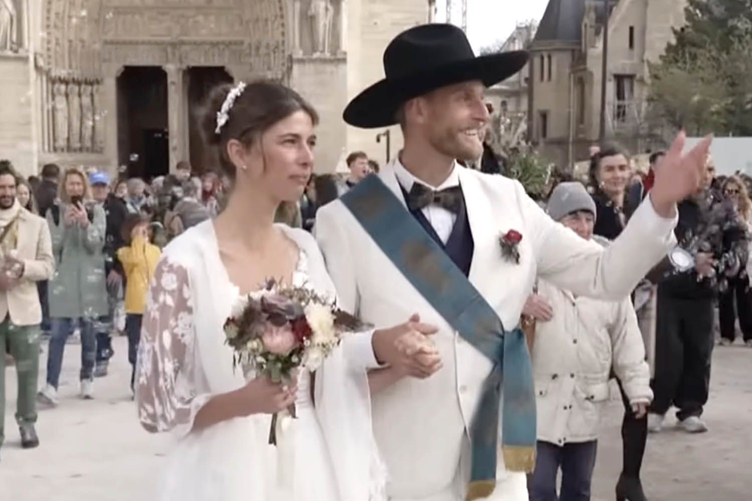 Tesar tri leta popravljal slavno cerkev, nadškof mu je odobril najbolj romantično nagrado