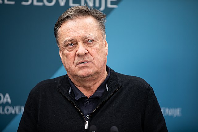 Necenzurirano: Hišne preiskave pri županu Jankoviću