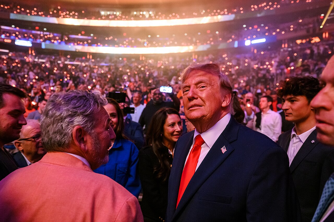 Trump za 80. rojstni dan pripravlja gladiatorski spektakel pri Beli hiši