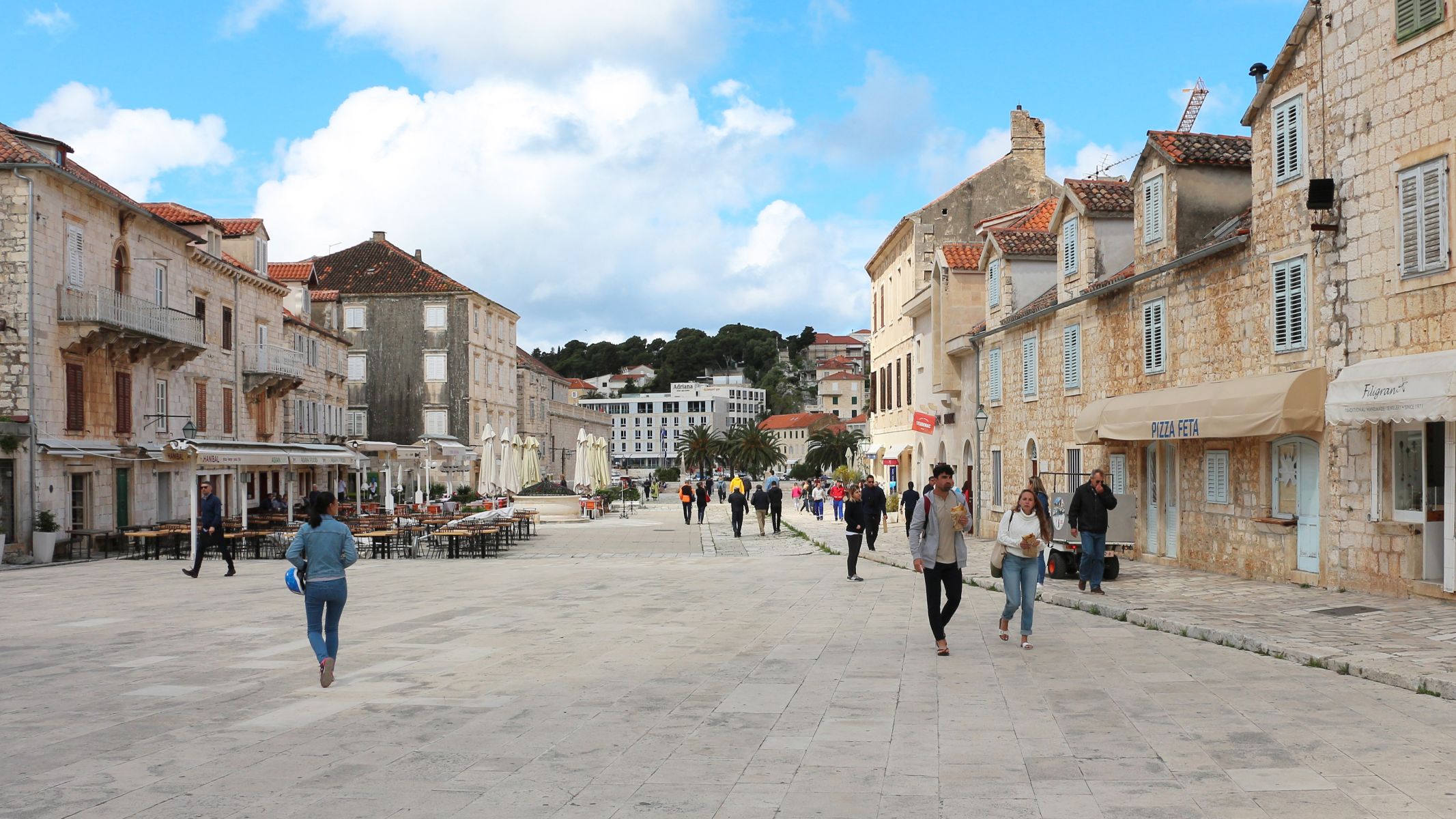 Nad tem hrvaškim mestom so turisti letos najbolj razočarani (in to z dobrim razlogom)