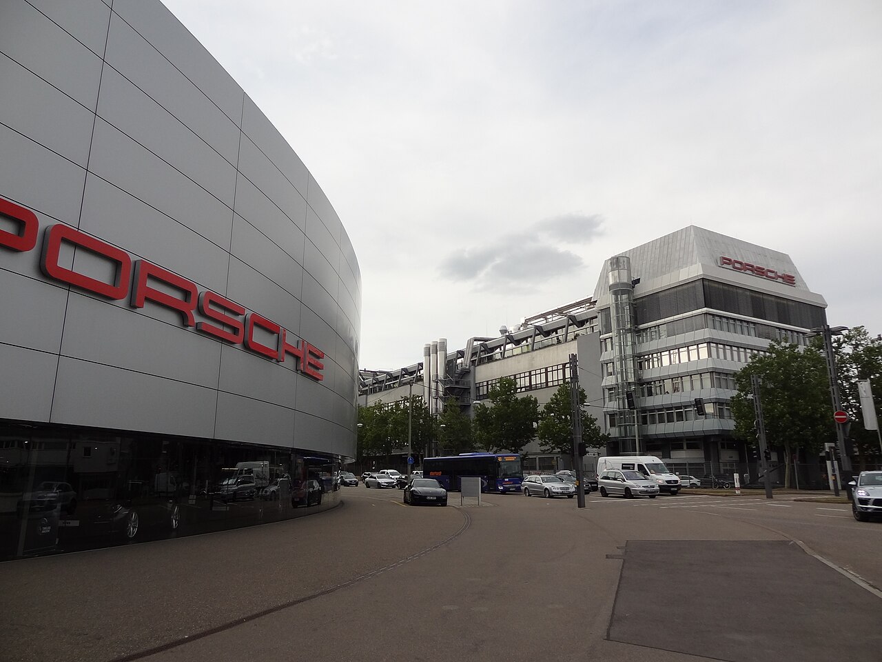 Slavni Porsche do leta ukinja 5000 delovnih mest