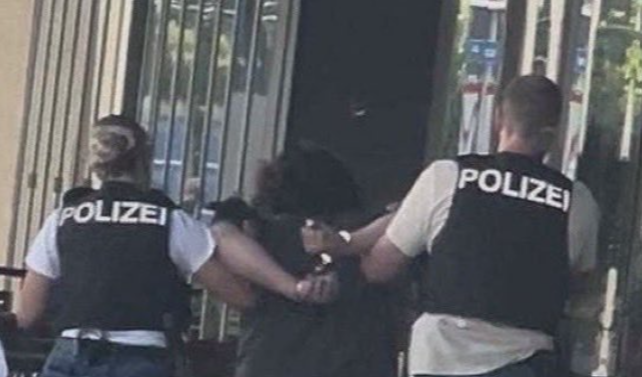 VIDEO: V Švici napadalec z nožem ranil tri mimoidoče