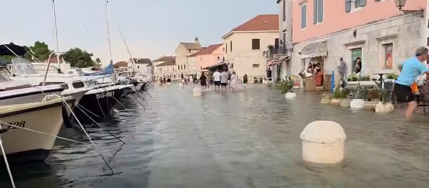 Klimatolog opozarja: Tudi Jadran več ni varen pred cunamijem