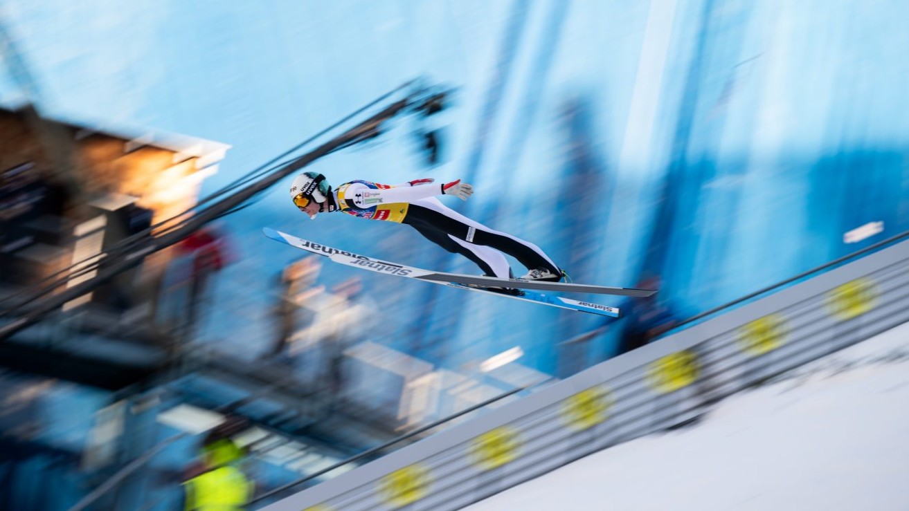 Diskvalificiran Domen Prevc osvojil kristalni globus