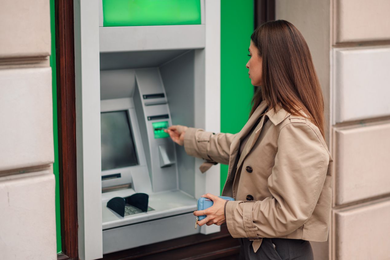 Naj bodo prvomajski prazniki brez skrbi za finance