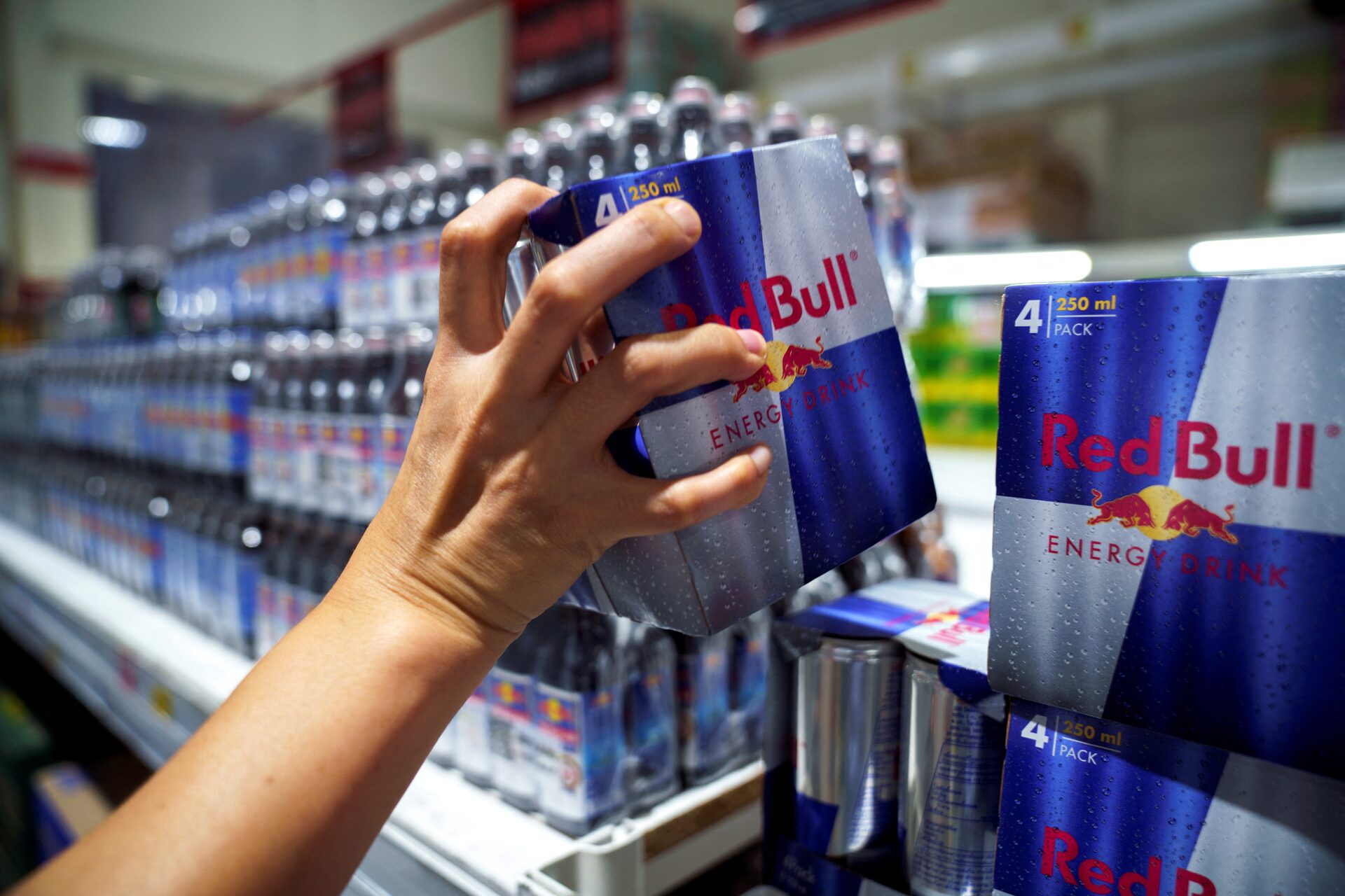 Na Hrvaškem bo potrebna 'osebna' za nakup energijskih pijač, ki so jih prepovedali mladoletnikom