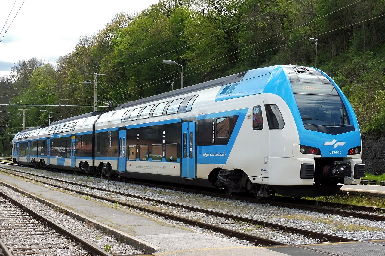 Nepridiprav pokvaril dan za veliko ljudi, to se dogaja z vlaki