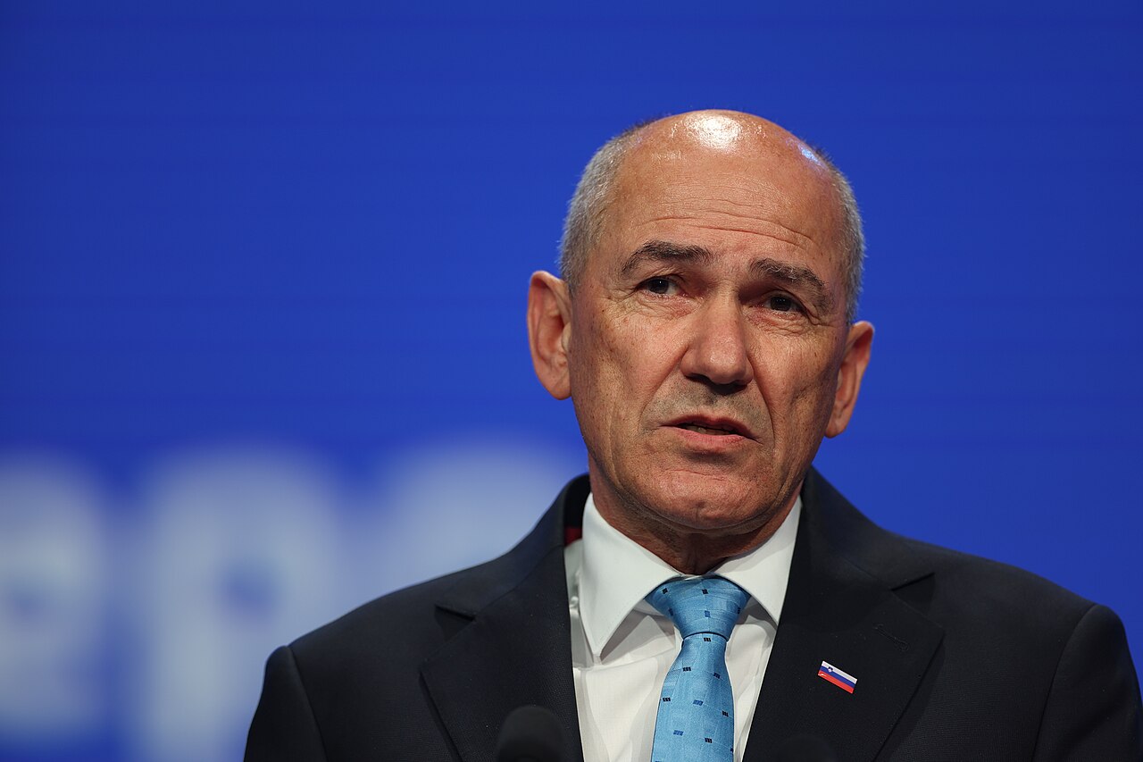 Znan predlog razdelitve mest v delovnih telesih DZ: Stranki SDS največ predsedniških mest