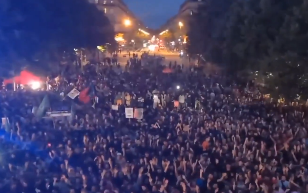 VIDEO: Med množičnimi protesti v Franciji izbruhnili spopadi med protestniki in policijo