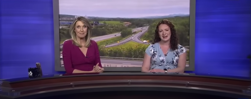 VIDEO: Voditeljica med oddajo v živo začela rojevati