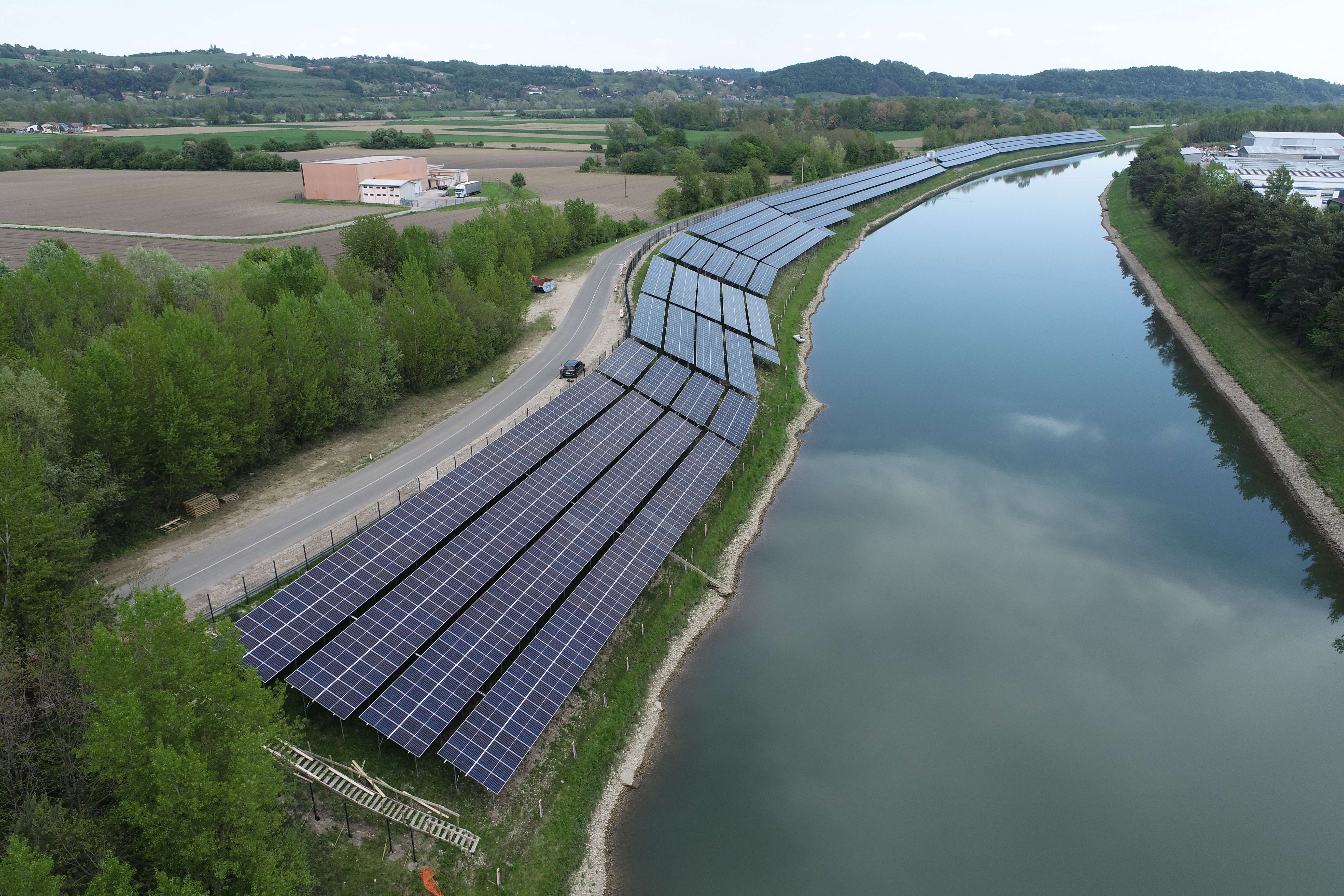 Nova sončna elektrarna Zlatoličje-Formin kot pomemben korak k energetski neodvisnosti