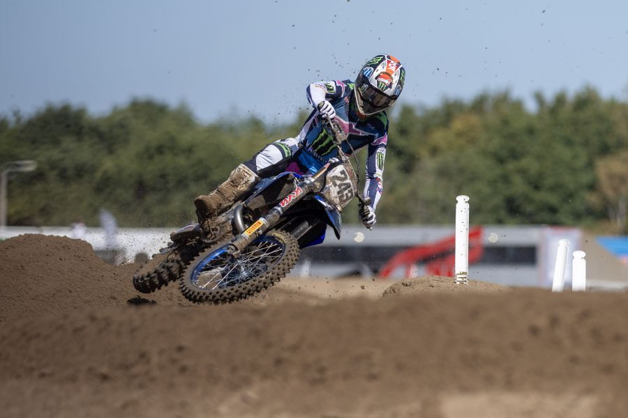 Pravi boj na peščeni progi: Tim Gajser v Flandriji ujel stopničke