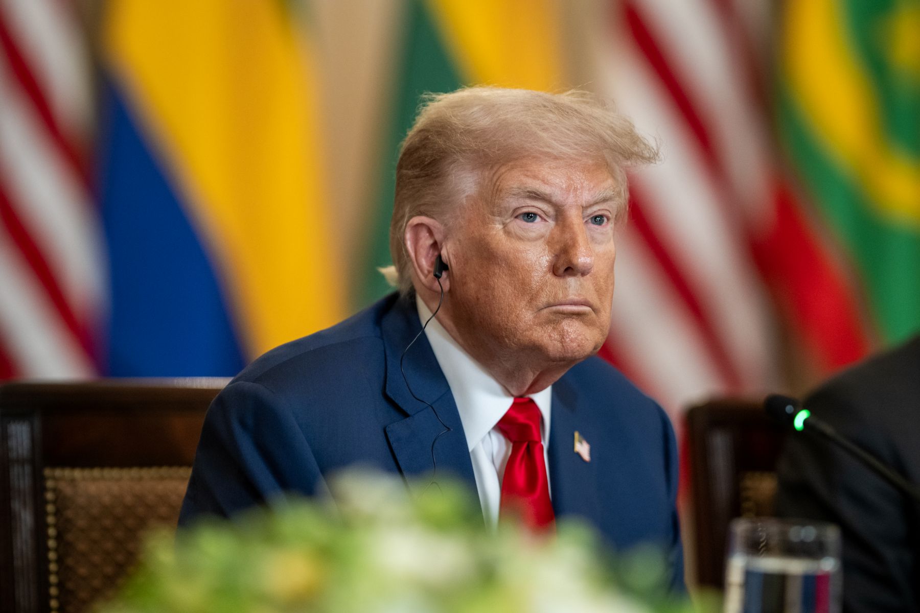 Pred srečanjem s Putinom Trump posvaril pred hudimi posledicami