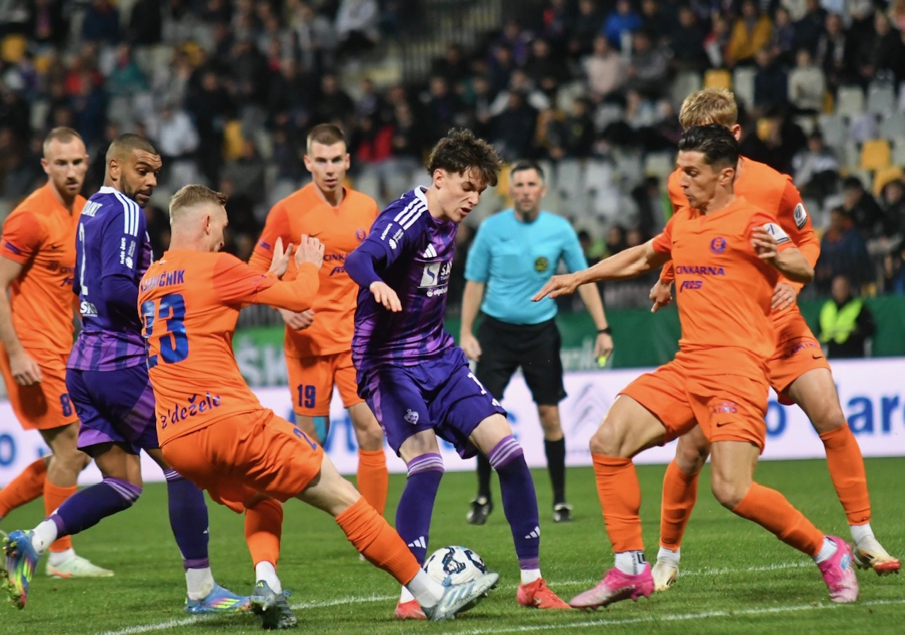 Prveečkrat je bila celjska obramba na pravem mestu, da bi si Maribor priigral zmagovalni gol.