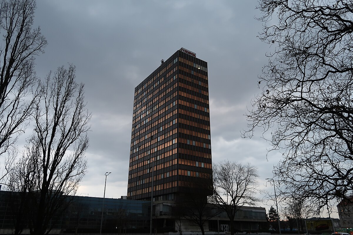 Zagreb pretresa odločitev: Kultni Vjesnik bodo porušili