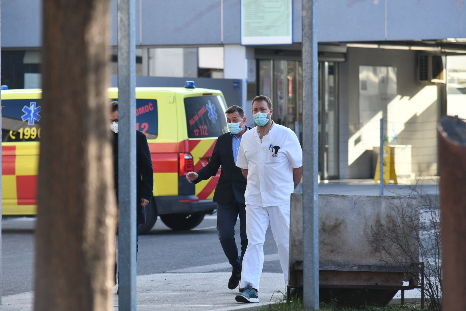 Prosen: Bili smo priča cunamiju prihodov na urgenco