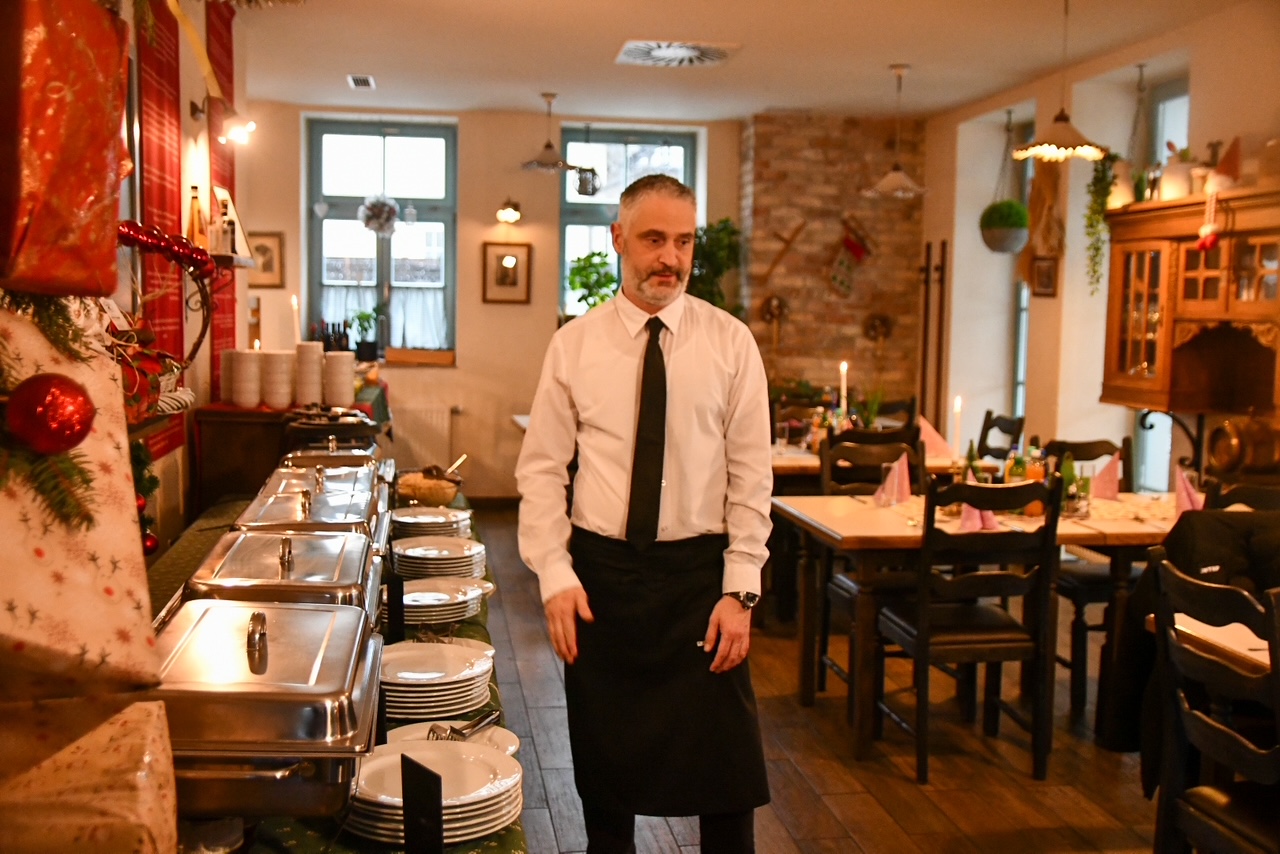 Amir Suljić: Bolj kot zaslužek so mi pomembni objemi in zgodbe ljudi