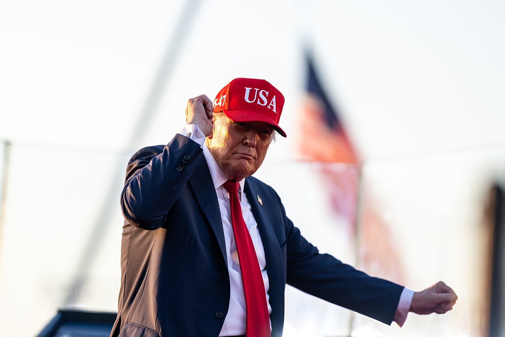 Spor, ki traja desetletja: Trump bi znani igralki odvzel državljanstvo