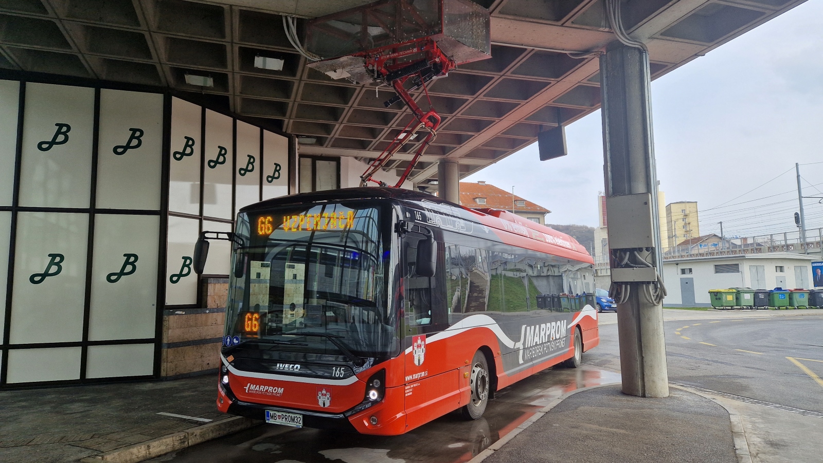 Na avtobusih v Mariboru ne bo več mogoče plačevati z gotovino