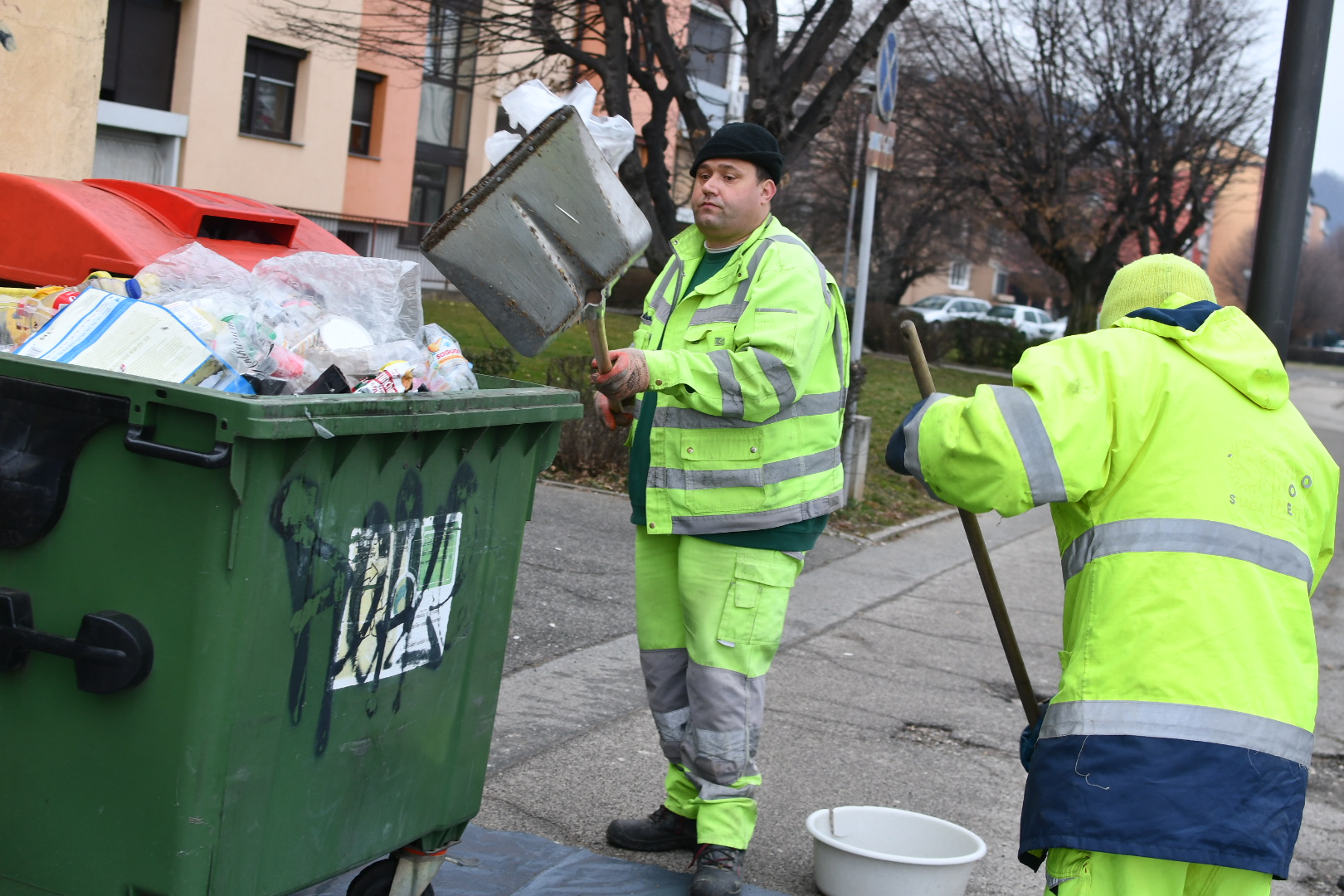 DNEVNA: 60 let čisto okolje, letno pa 60 tisoč ton smeti