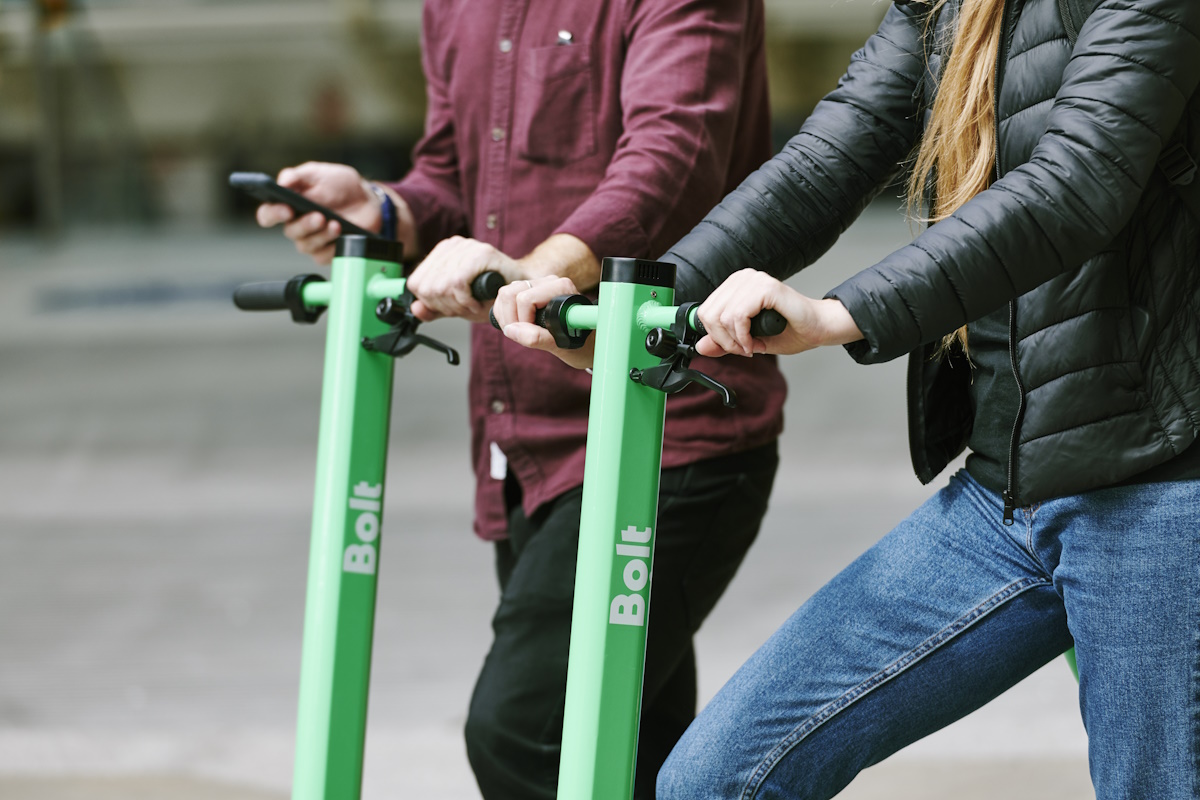 Danes se končuje izposoja električnih skirojev v Mariboru, kako bo naprej?