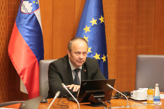 Iz Evropskega parlamenta sporočili dokončno odločitev, ki bo močno pretresla SDS