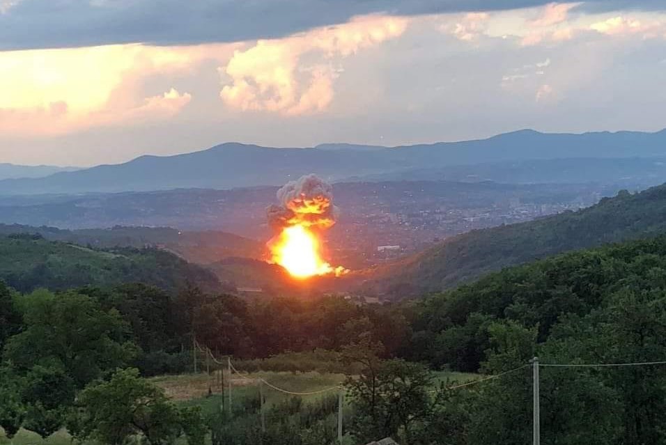 FOTO in VIDEO: V Čačku ponovno eksplozija v tovarni streliva