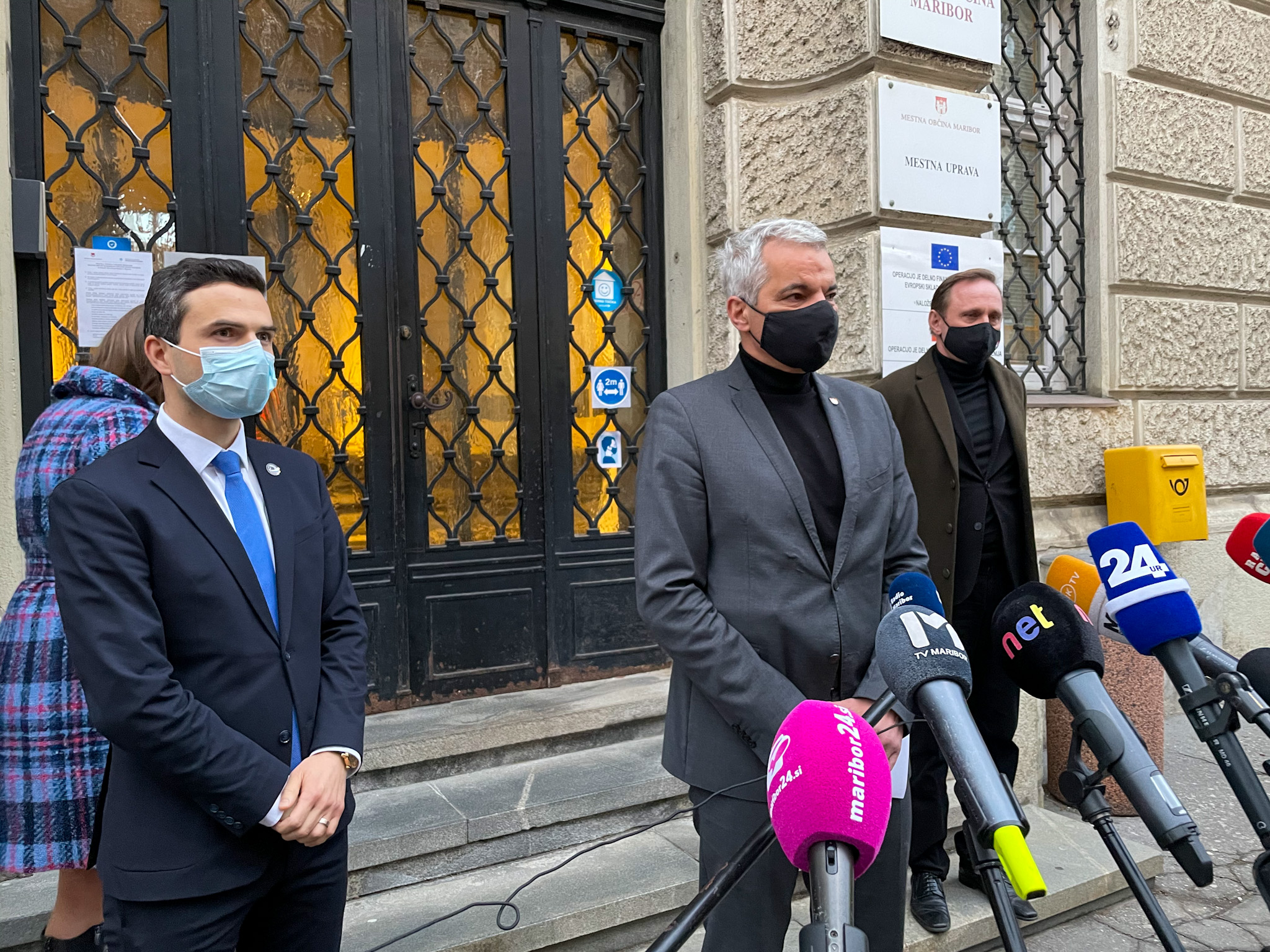 FOTO: Tonin v Mariboru z Arsenovičem o odprtih temah med mestom in obrambnim ministrstvom