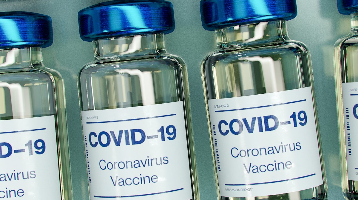 Starejšim in mlajšim nova navodila za cepljenje proti covidu-19