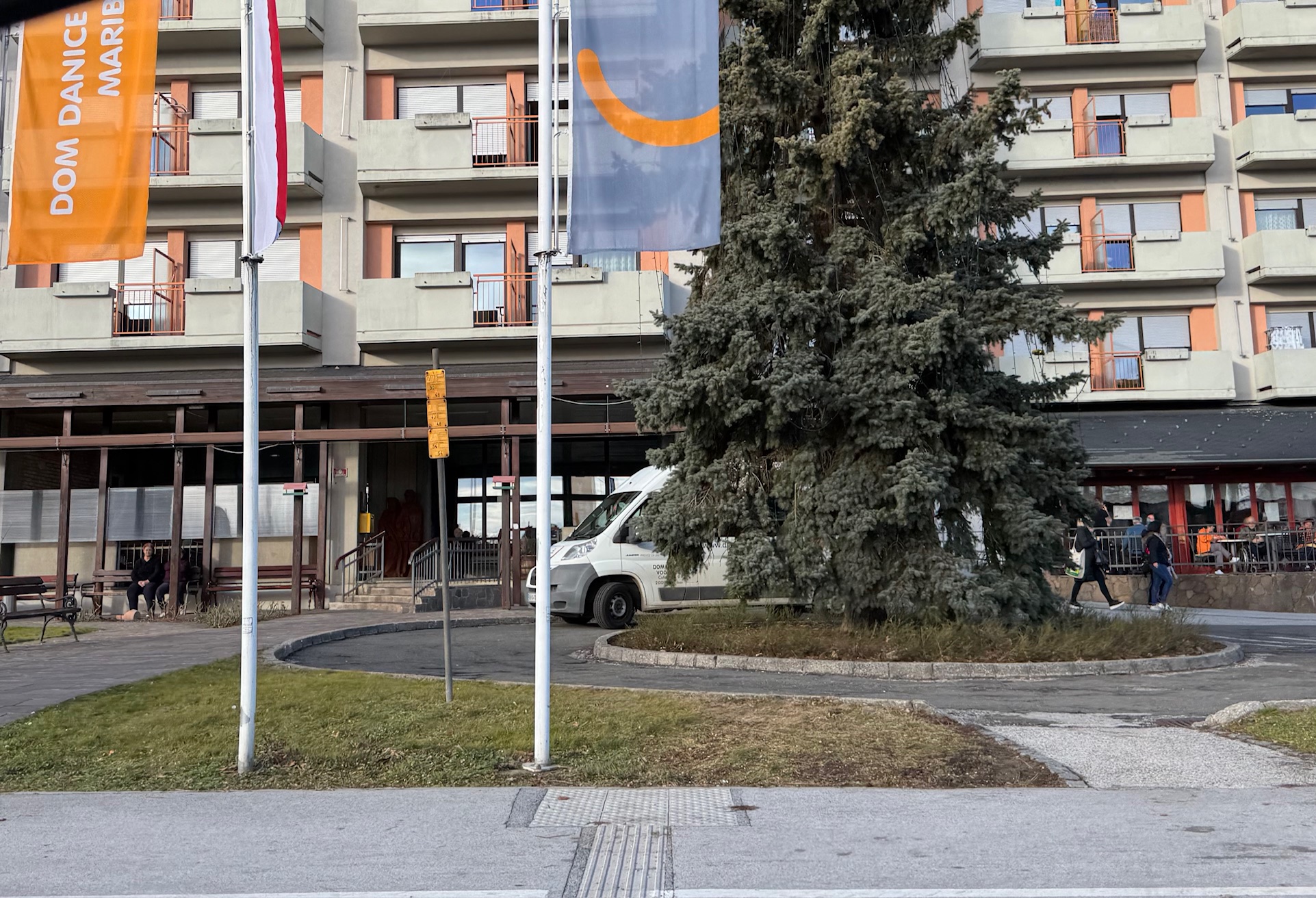 V Domu Danice Vogrinec izbruhnil virus, obiski do nadaljnjega omejeni