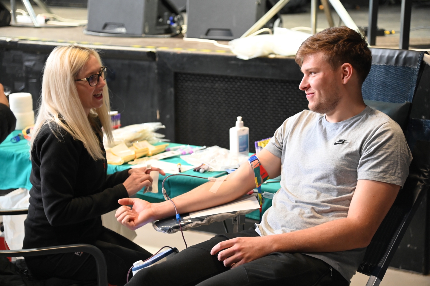 Kri, ki rešuje regijo: Kako študentska akcija polni zaloge UKC Maribor