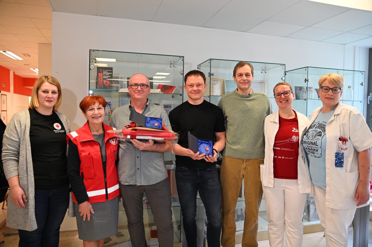 Krvodajalca v UKC Maribor že stotič darovala kri