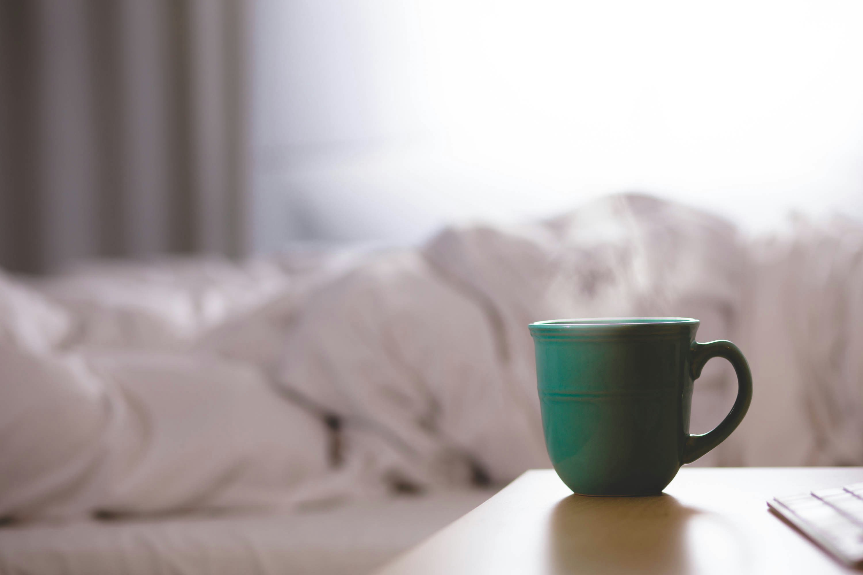Zakaj kave ni najbolje piti, takoj ko se zbudimo?