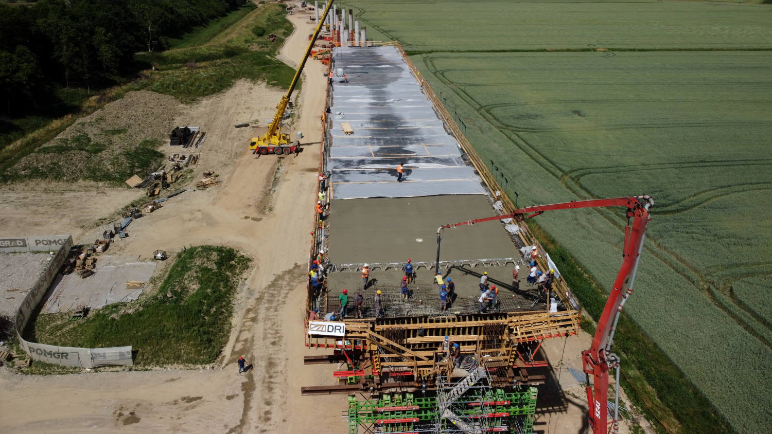 FOTO in VIDEO: Izvedeli eno izmed večjih betoniranj prekladne konstrukcije viadukta Pesnica