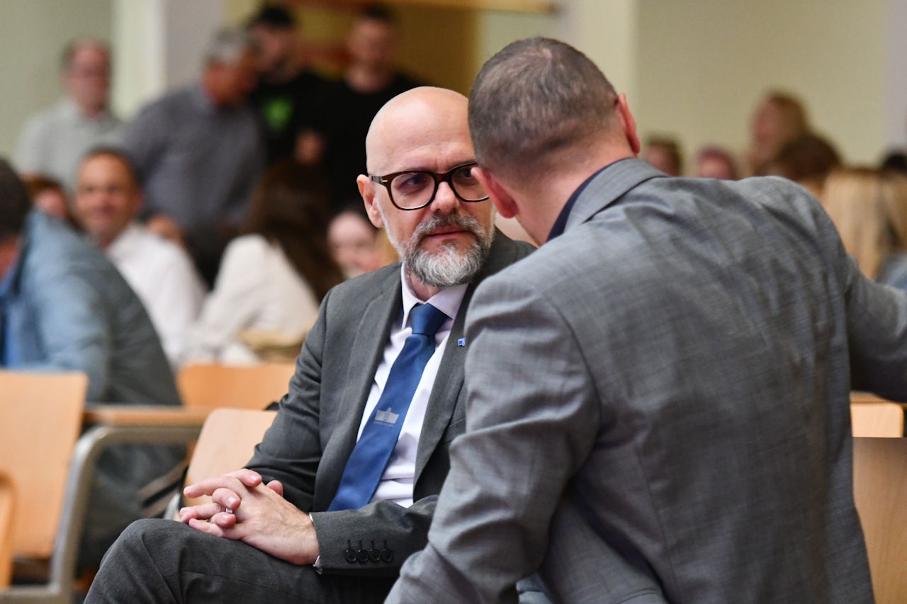 FOTO: Univerza v Mariboru ima novega rektorja, volilni upravičenci naj bi izvolili Deana Korošaka