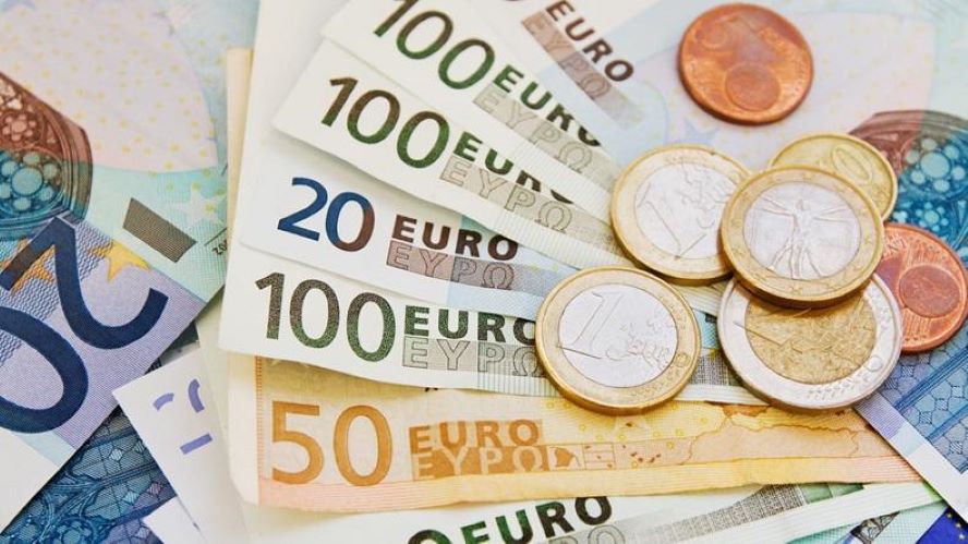 Država v novo zadolžitev v višini 1,5 milijarde evrov
