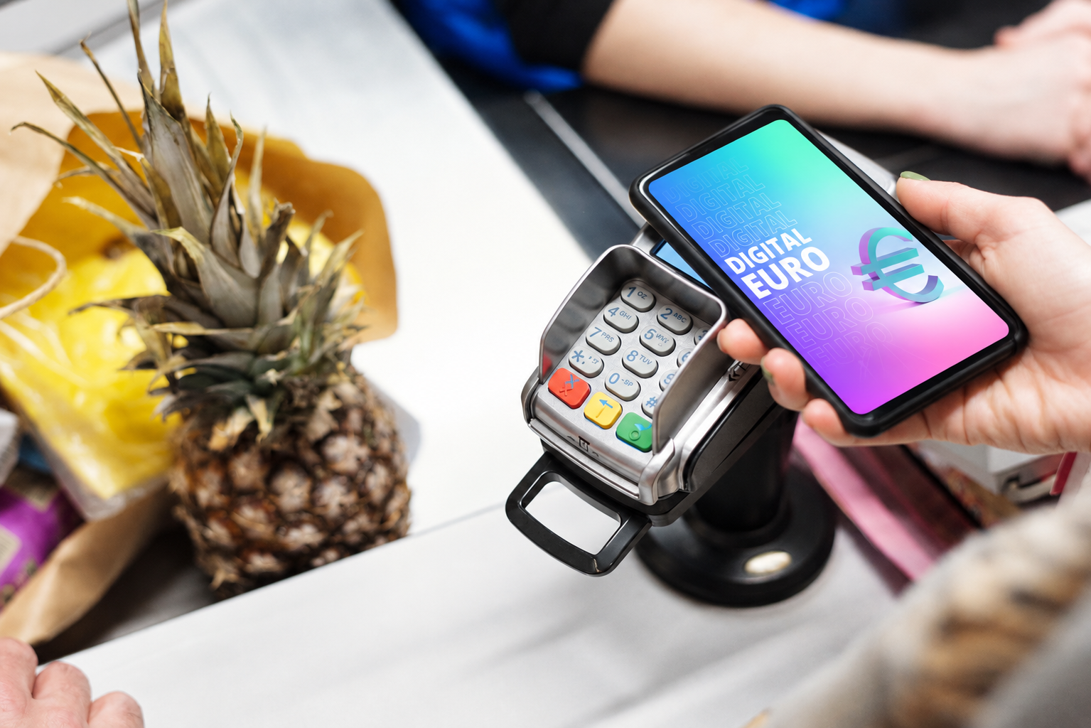 Digitalni evro: Konec za Viso in Mastercard ali začetek novega geopolitičnega boja?
