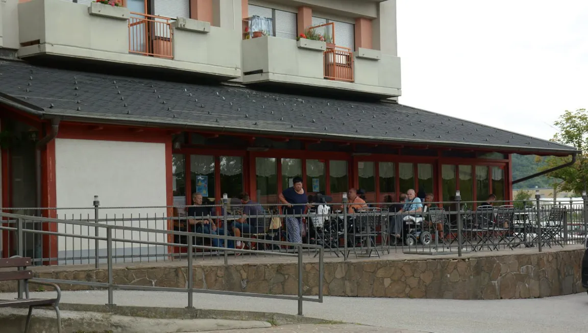 V Domu Danice Vugrinec Maribor se širi črevesni virus, obiski do nadaljnjega omejeni