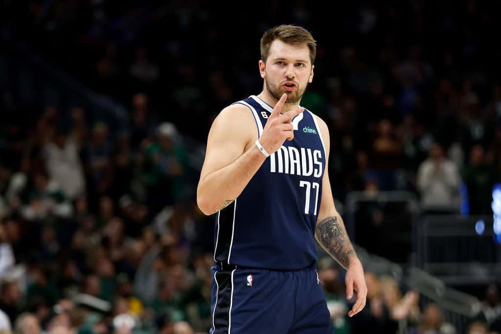 Dončić po poškodbi z novim trojnim dvojčkom in zmago Dallasa