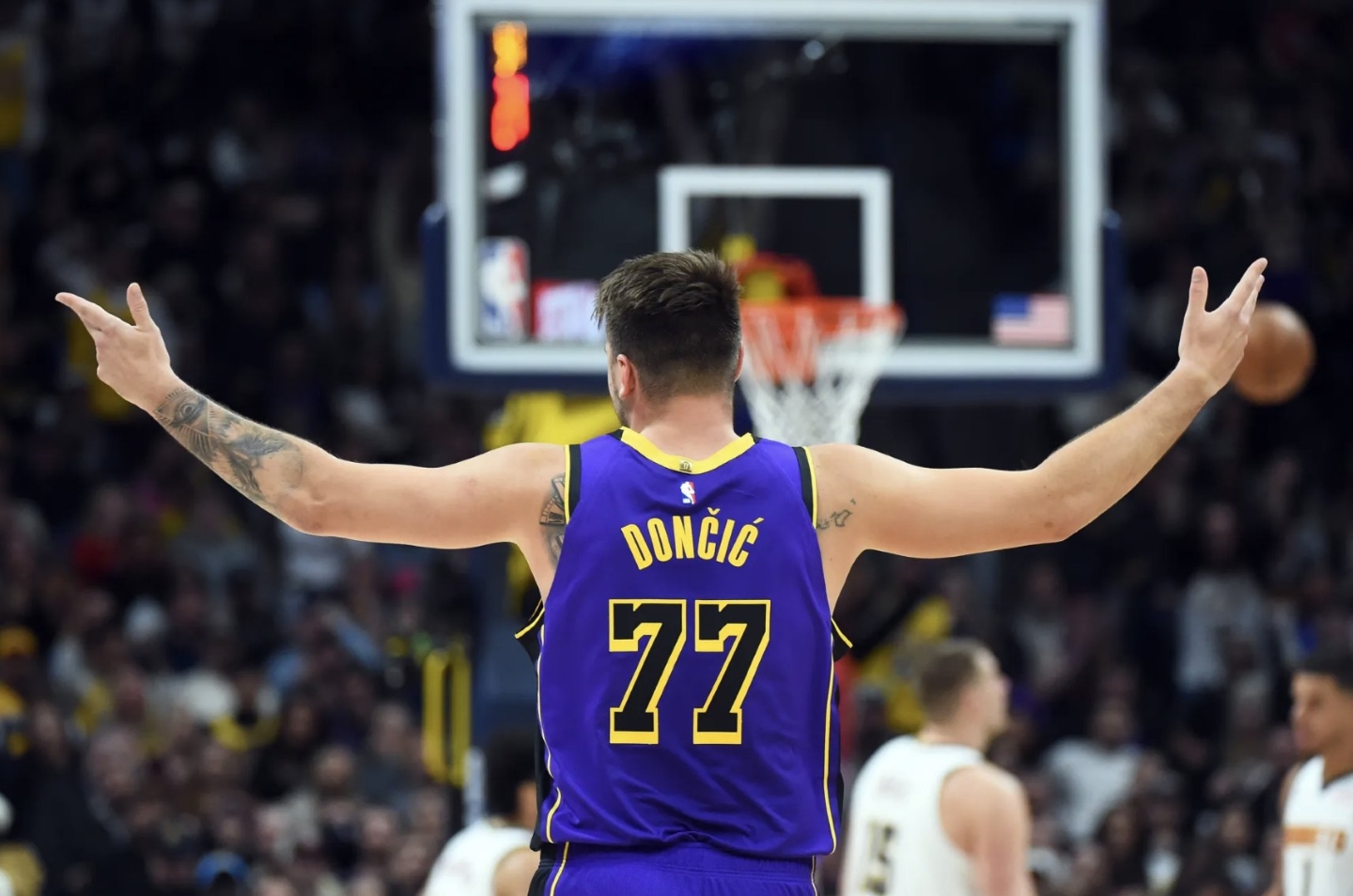 Lakersi na krilih neustavljivega Dončića ponovno zmagali