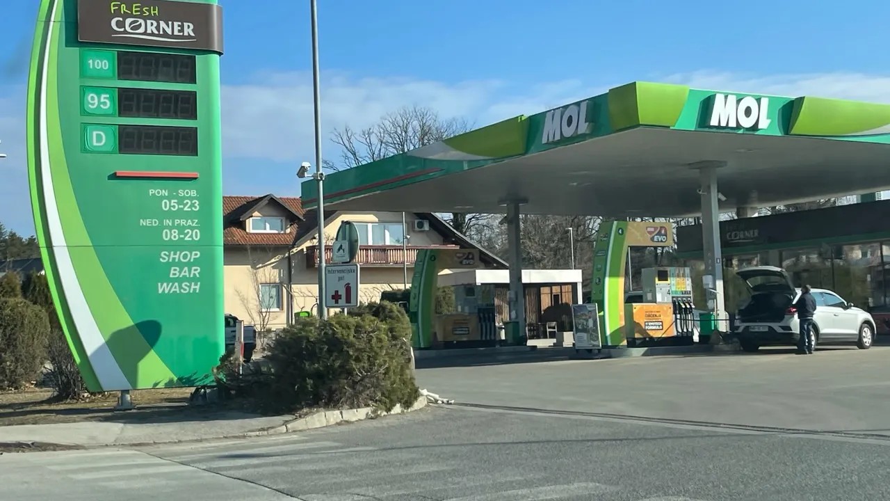 Slaba novica za voznike, ob polnoči podražitev bencina in dizla