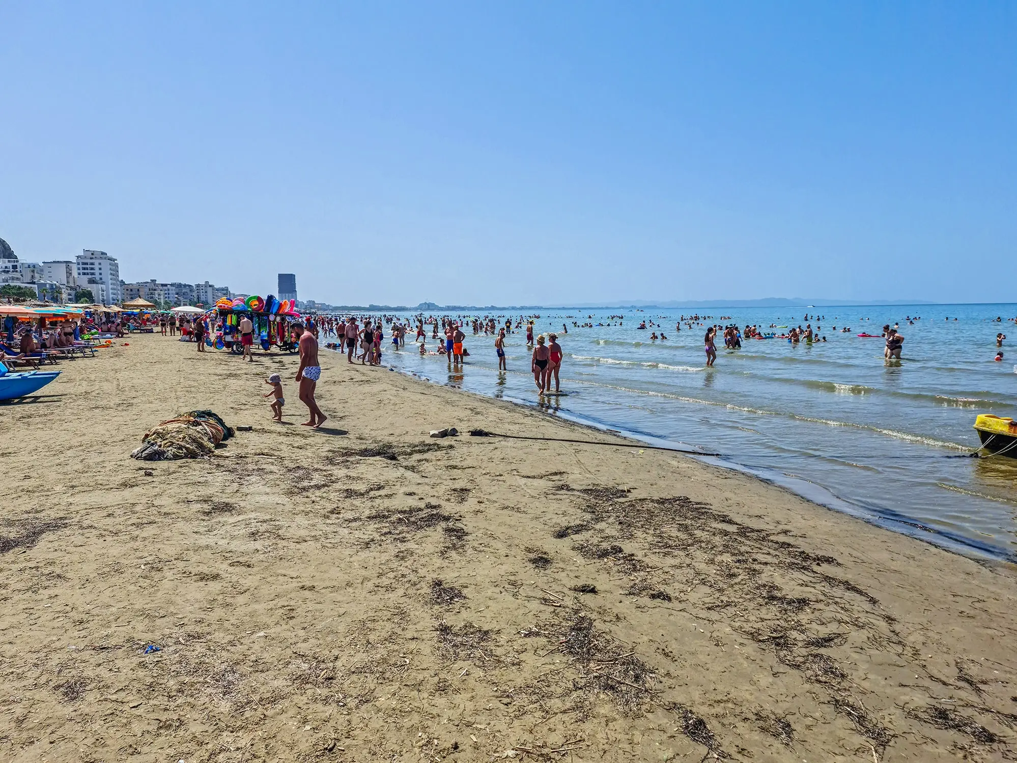 Obmorska država, kjer je pica cenejša kot pri nas kava, postaja hit med turisti