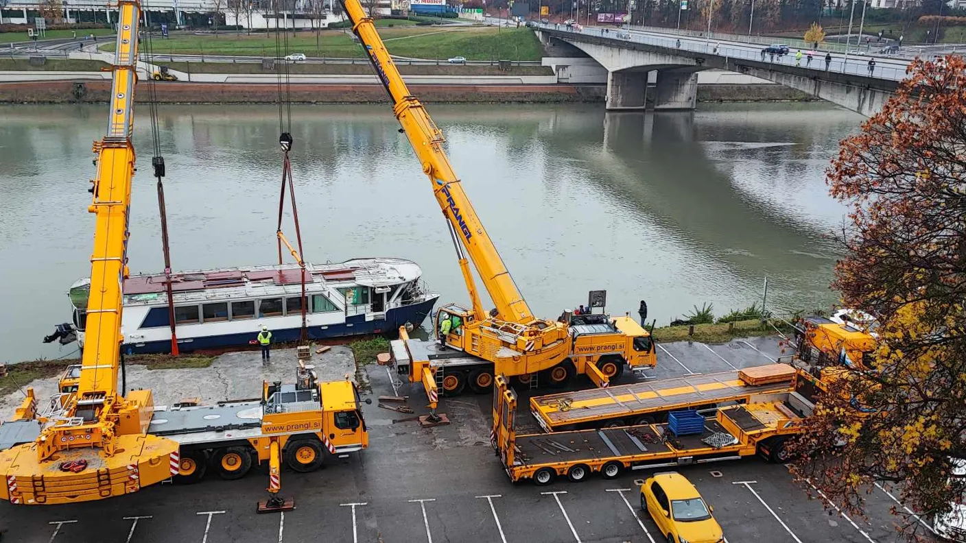 Letos električni vlakec, naslednje leto električno plovilo na Dravi?