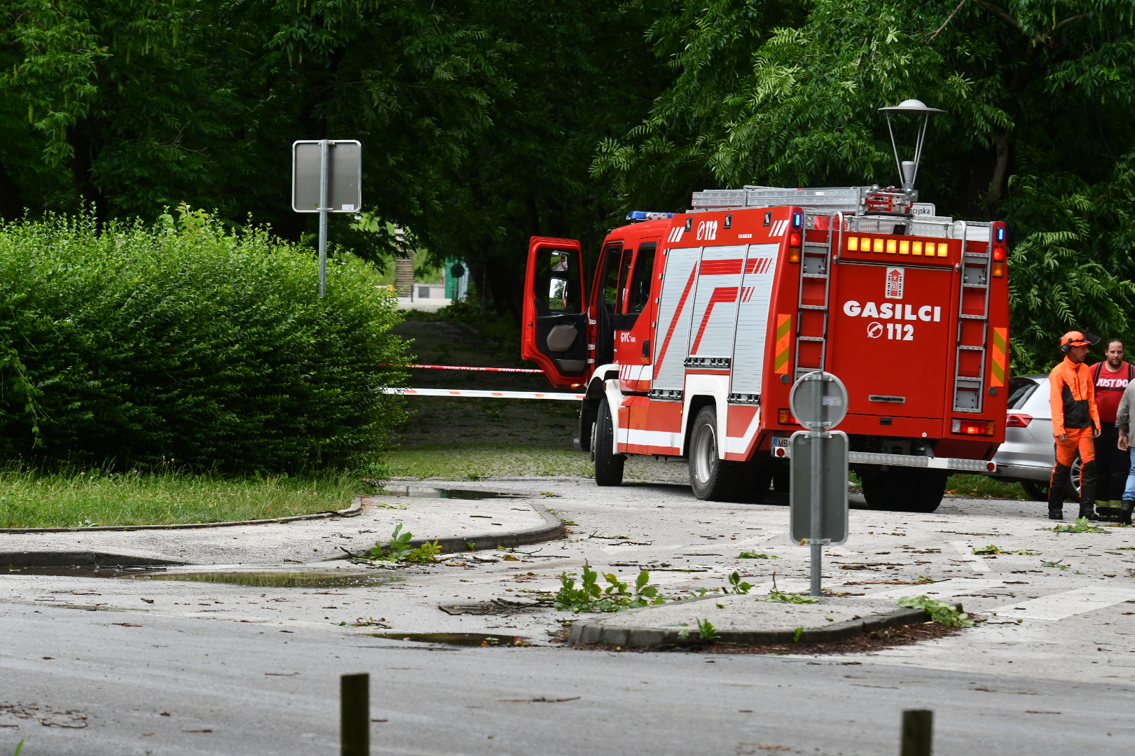 FOTO: Požrtvovalni gasilci v Mariboru posredovali na več kot 100 intervencijah
