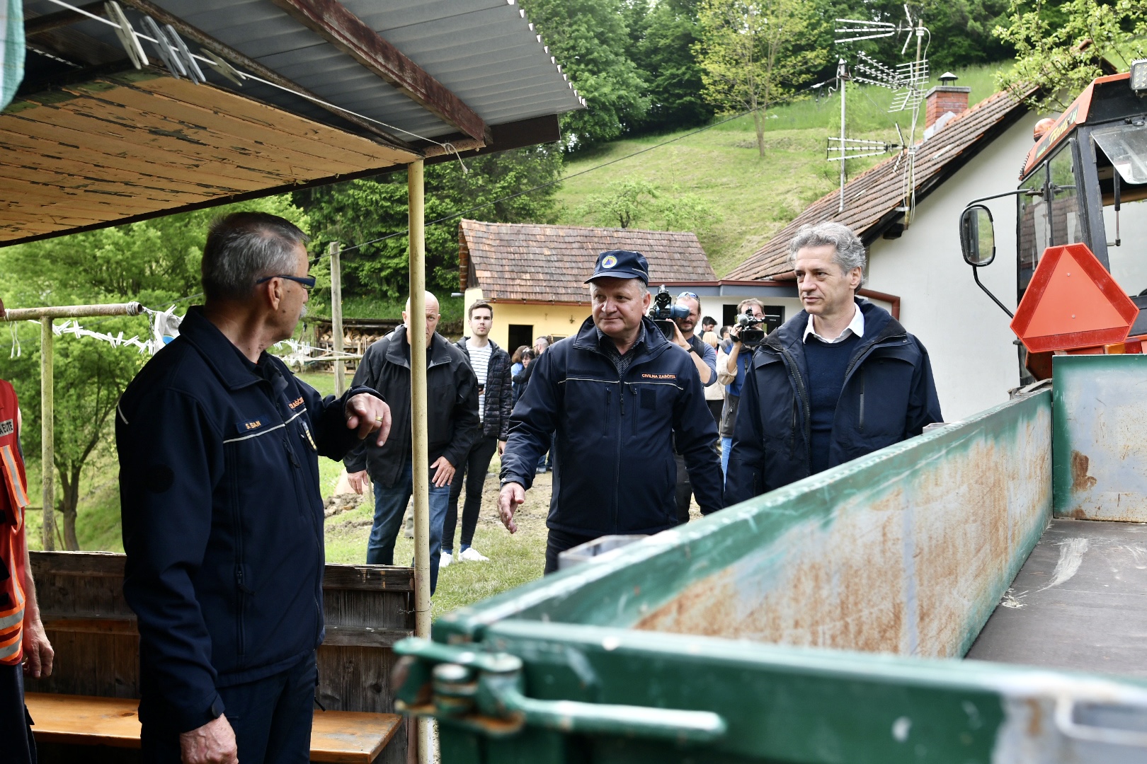 FOTO: &#8220;Država bo nemudoma priskočila na pomoč vsem občinam&#8221;