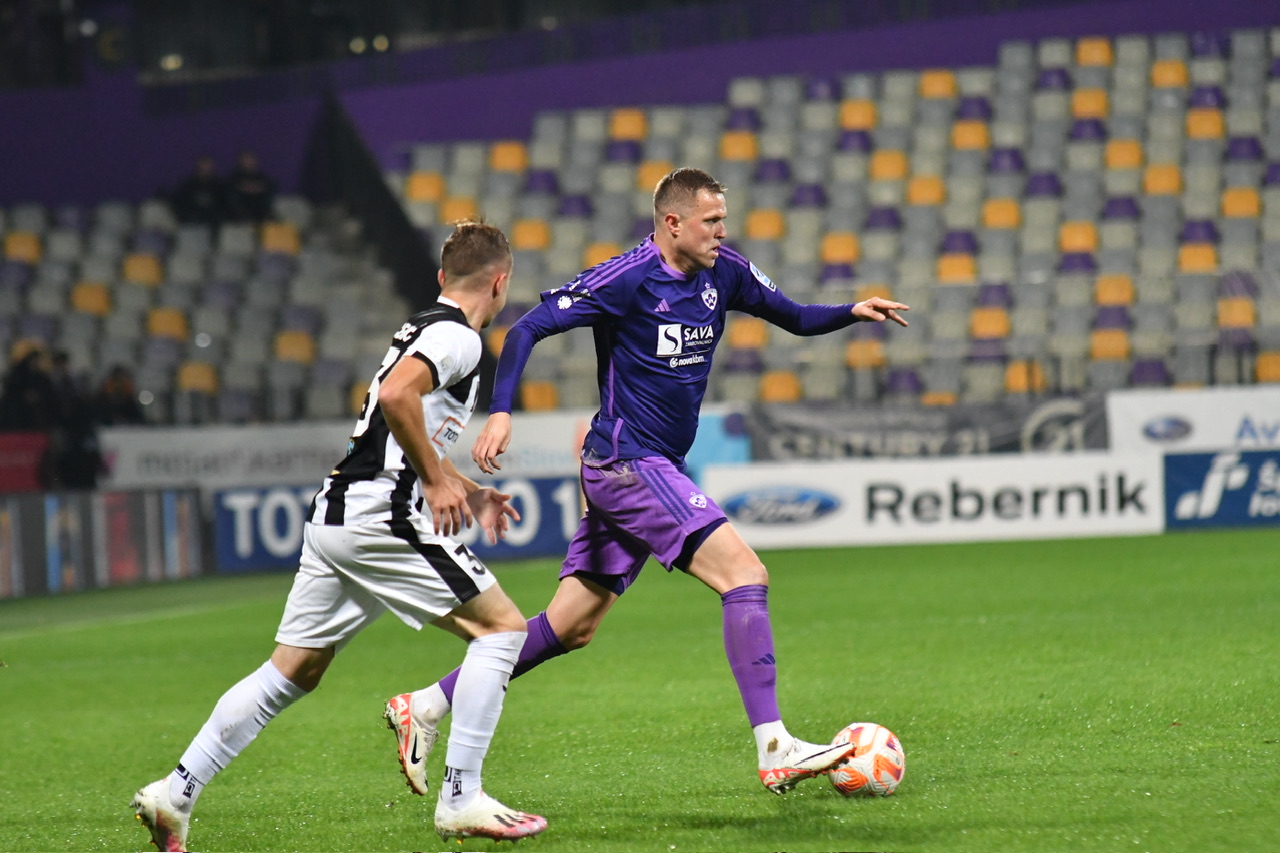 FOTO: Maribor v sodnikovem podaljšku rešil tekmo