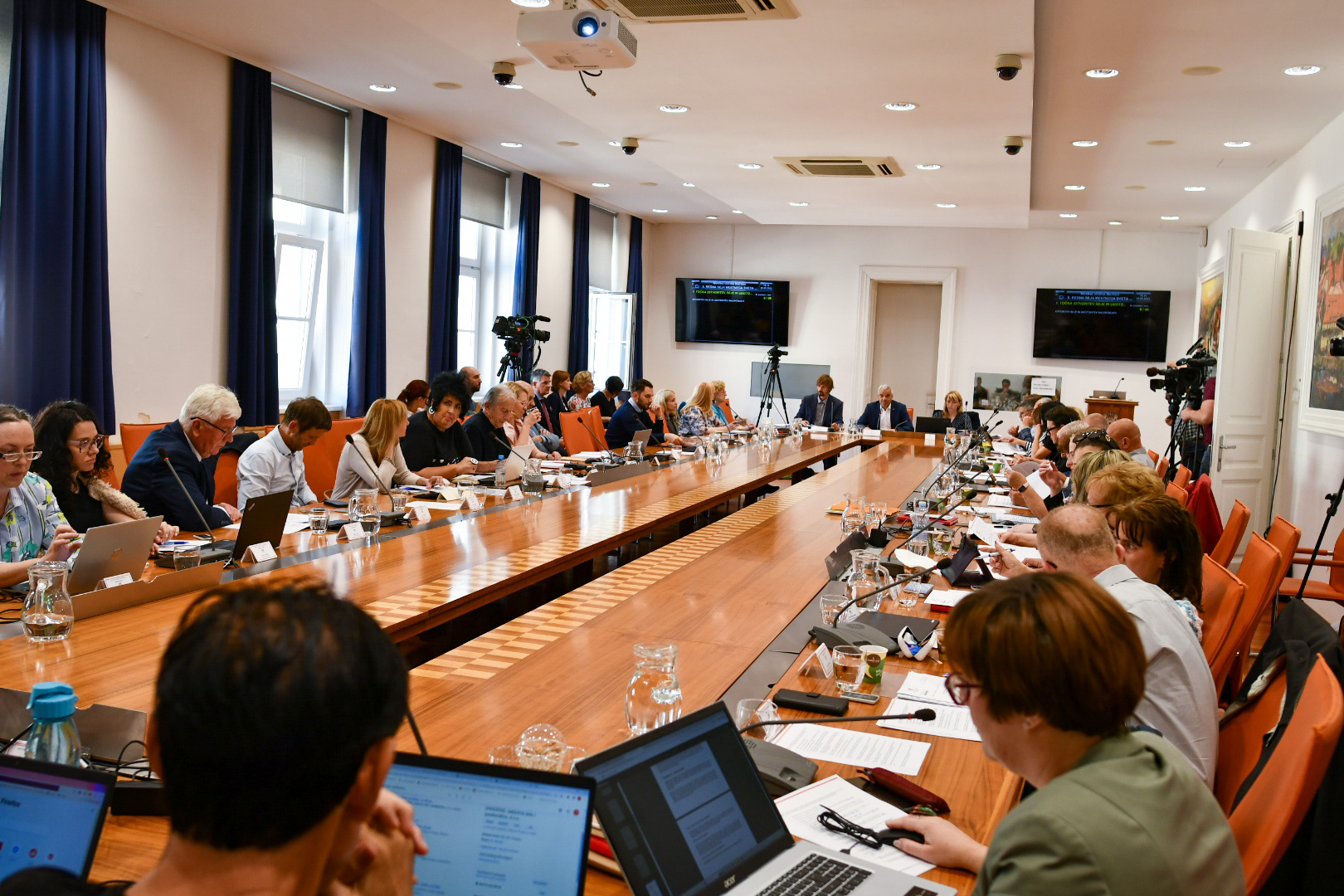 Mestni svet podprl načrte za gradnjo stanovanj na Dvorakovi ulici v Mariboru