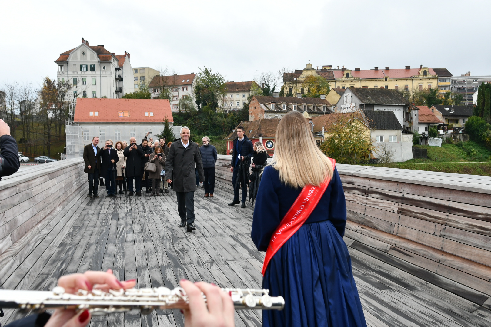 FOTO: Splavarska brv znova povezuje bregova Drave